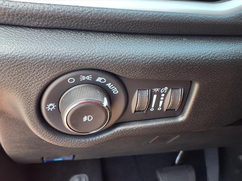 new 2026 Chrysler Pacifica car, priced at $43,955