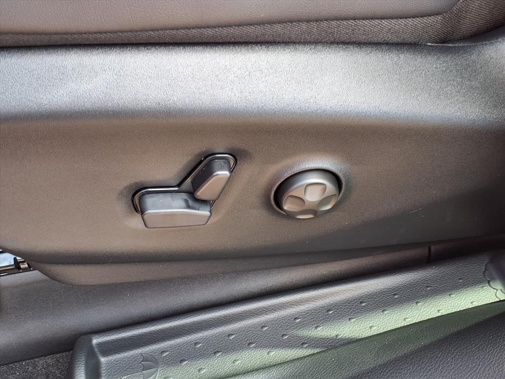 new 2026 Chrysler Pacifica car, priced at $43,955