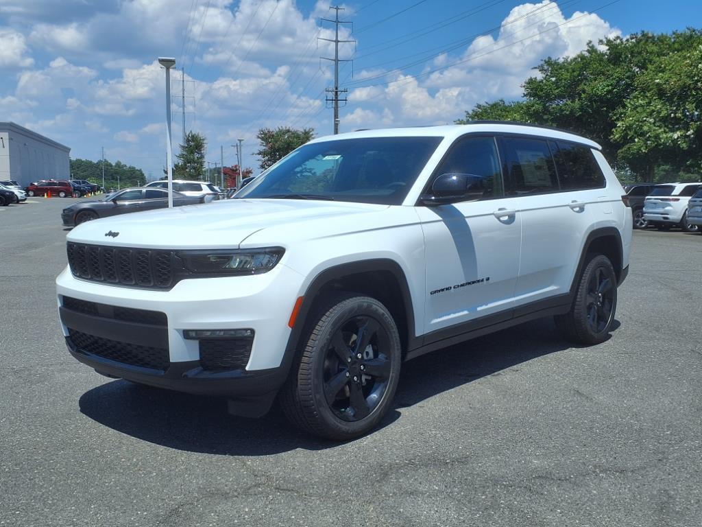 new 2025 Jeep Grand Cherokee L car, priced at $46,642