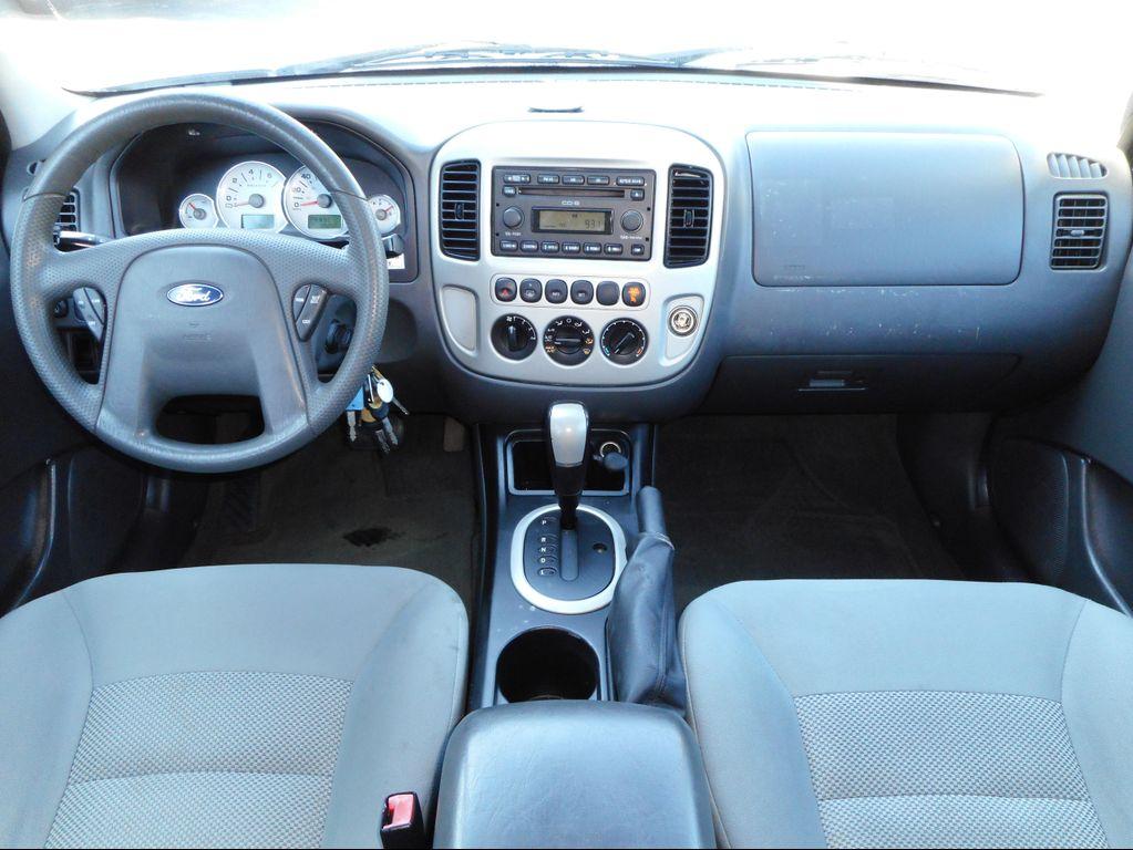 used 2005 Ford Escape Hybrid car, priced at $5,995