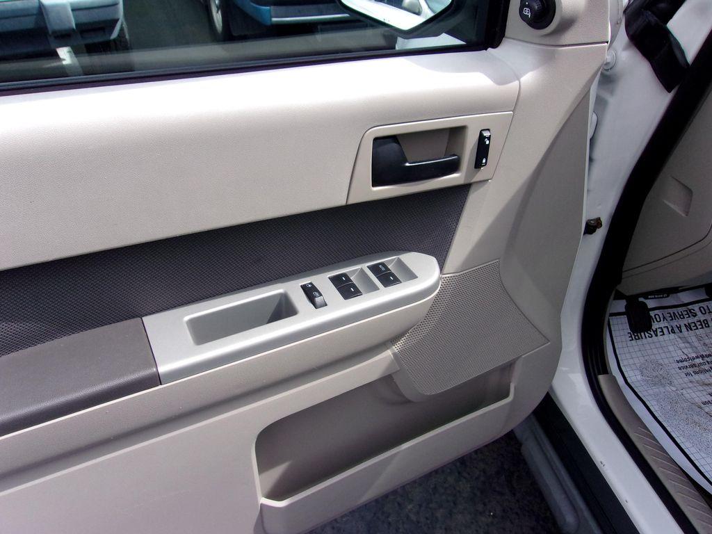 used 2009 Ford Escape Hybrid car, priced at $8,995