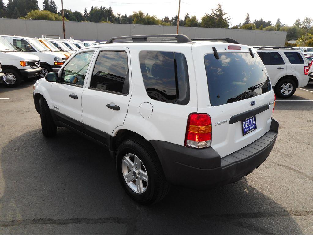 used 2007 Ford Escape Hybrid car, priced at $9,995