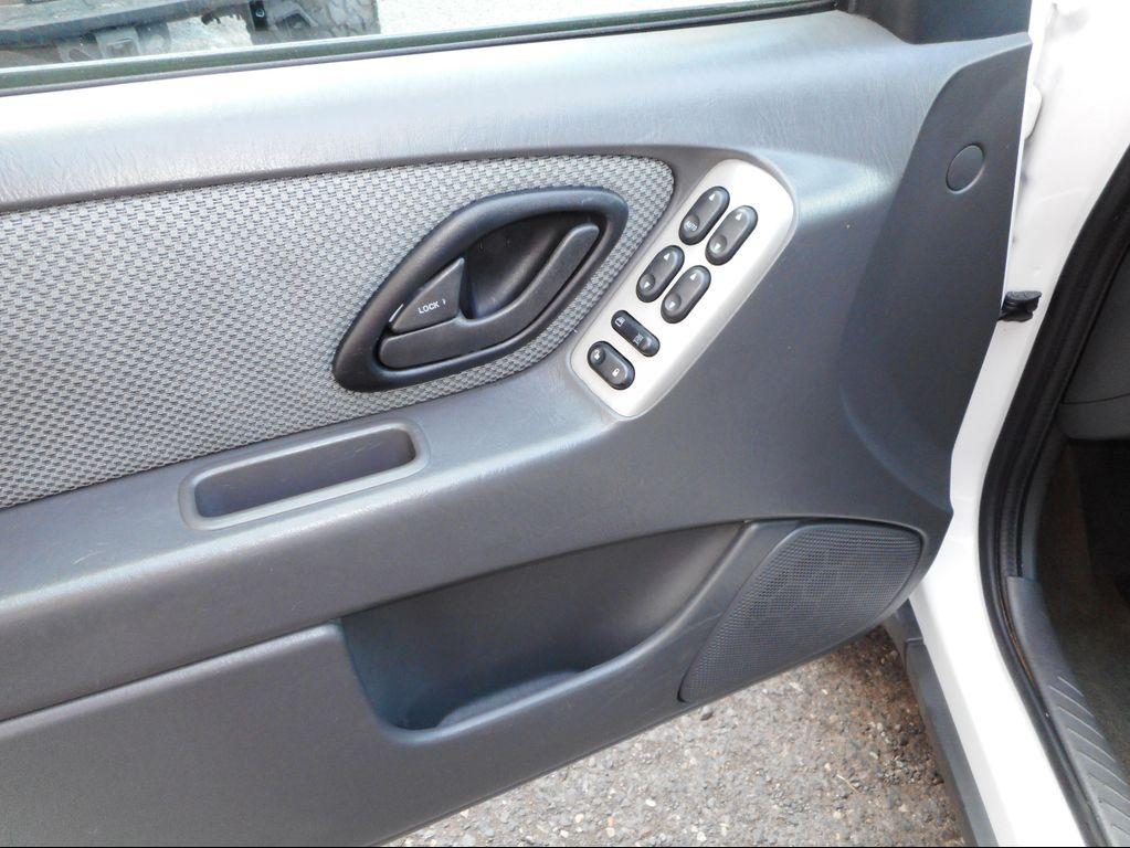 used 2007 Ford Escape Hybrid car, priced at $9,995