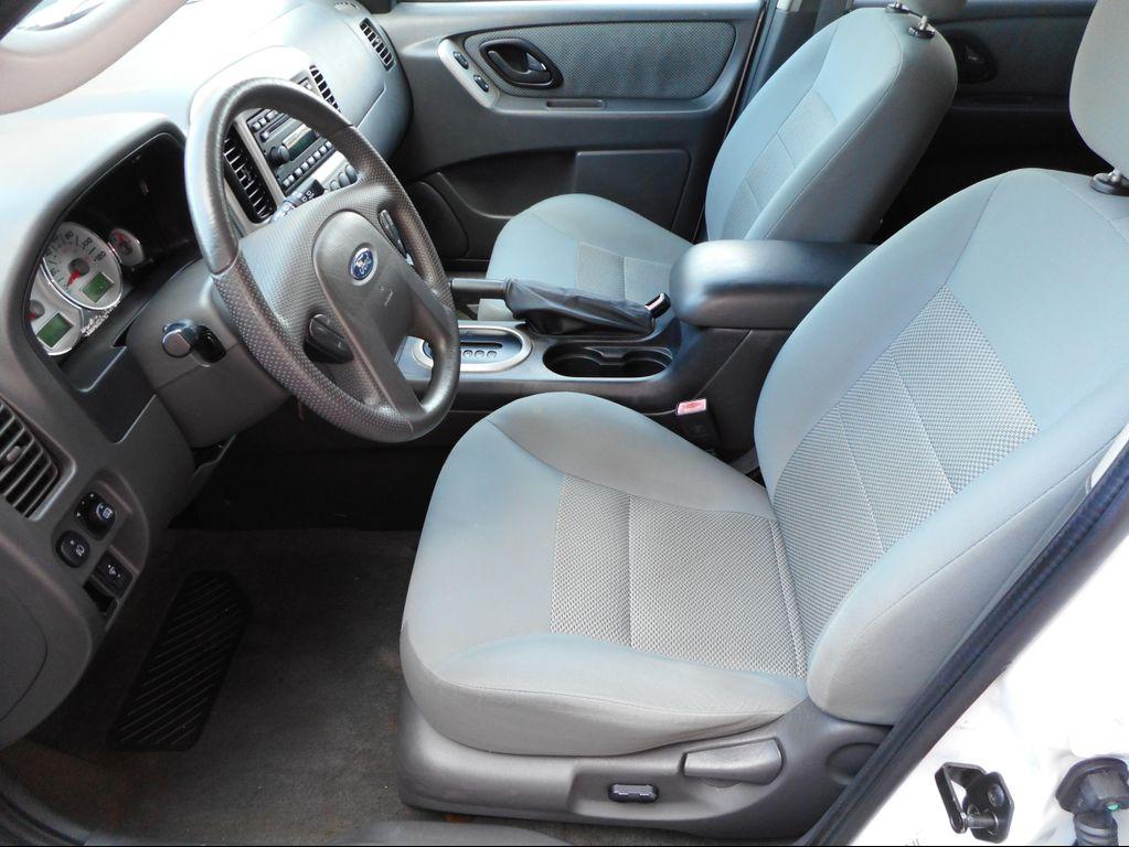 used 2007 Ford Escape Hybrid car, priced at $9,995