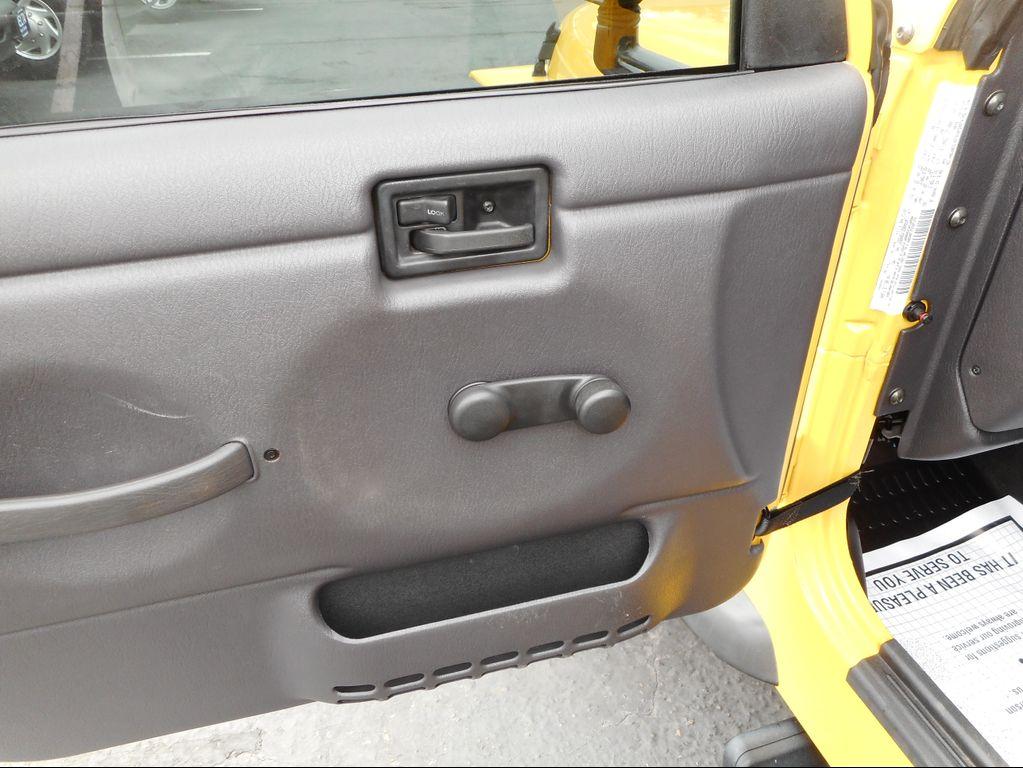 used 2001 Jeep Wrangler car, priced at $14,995