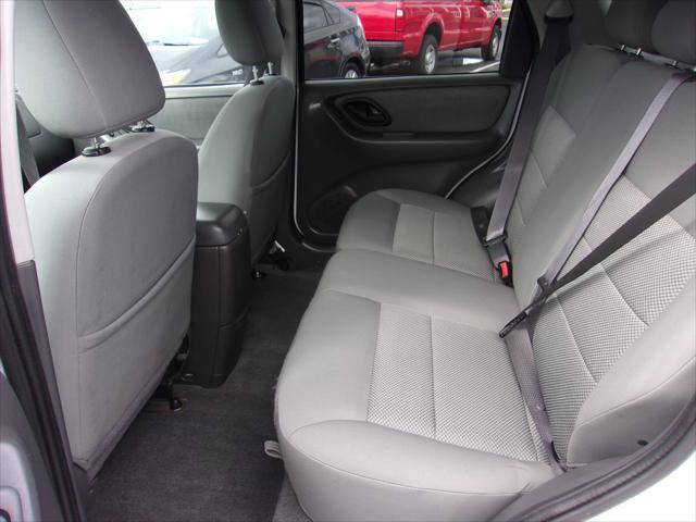 used 2007 Ford Escape Hybrid car, priced at $6,995