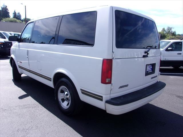 used 1998 Chevrolet Astro car, priced at $11,995