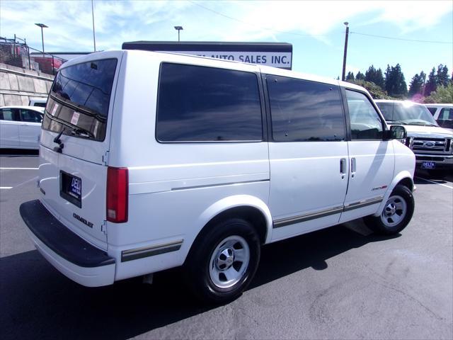 used 1998 Chevrolet Astro car, priced at $11,995