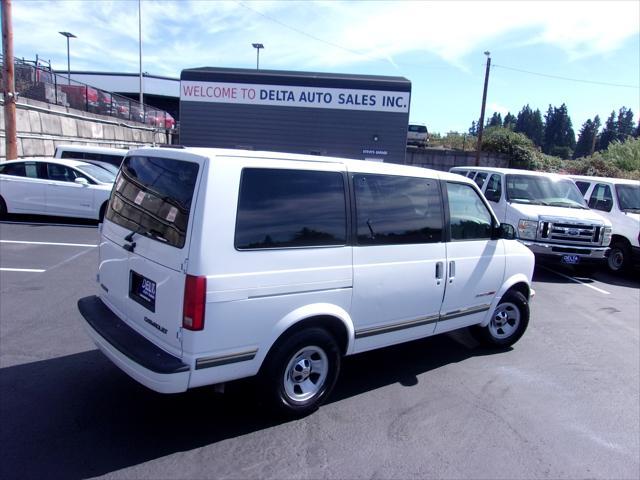 used 1998 Chevrolet Astro car, priced at $11,995