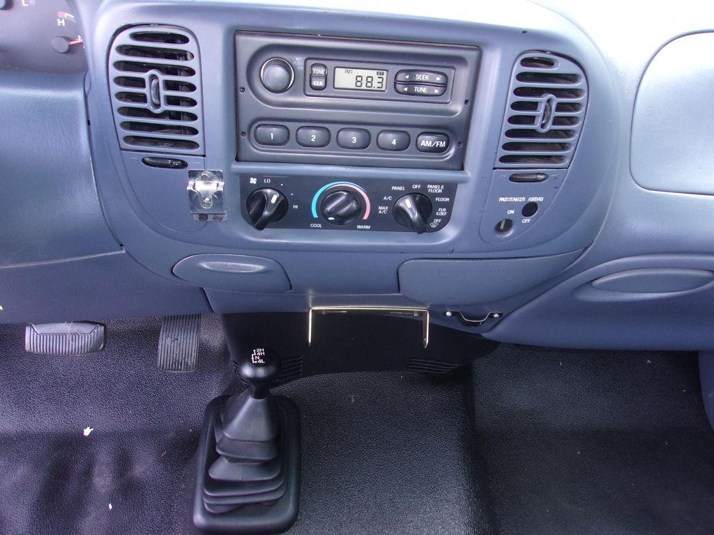 used 2000 Ford F-150 car, priced at $10,995