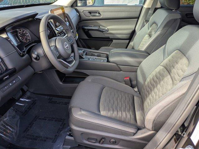 new 2025 Nissan Pathfinder car, priced at $41,775