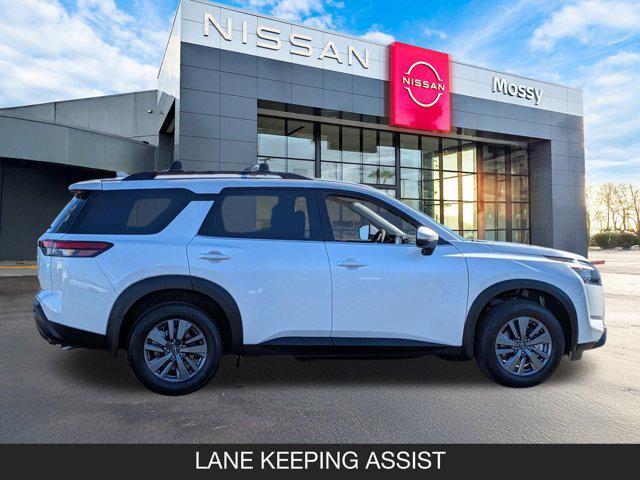 new 2025 Nissan Pathfinder car, priced at $42,340