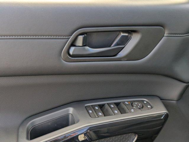 new 2025 Nissan Pathfinder car, priced at $41,775