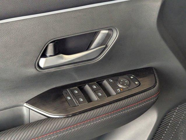 new 2025 Nissan Kicks car, priced at $26,346