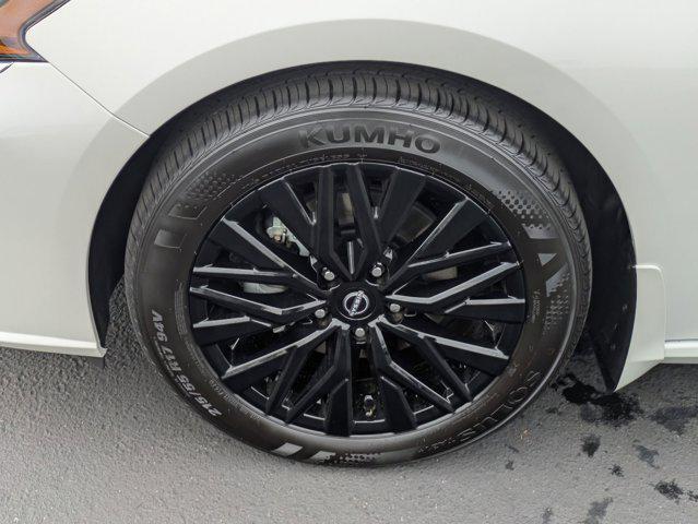 new 2025 Nissan Altima car, priced at $31,055