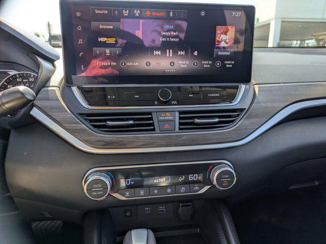 new 2025 Nissan Altima car, priced at $30,555