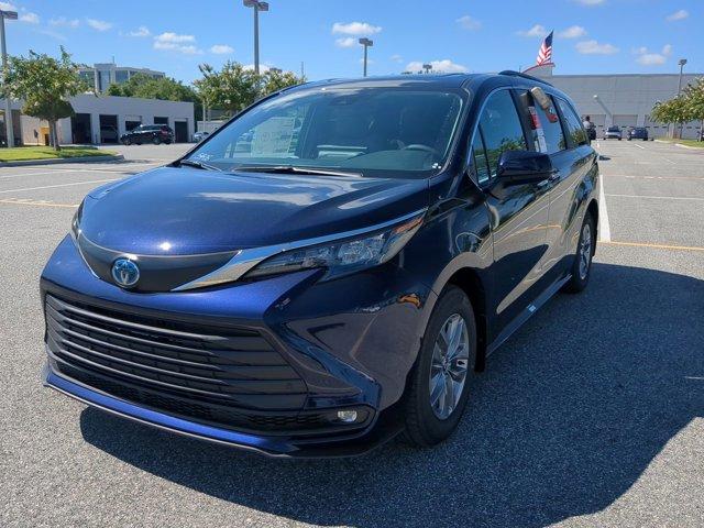 new 2025 Toyota Sienna car, priced at $46,473