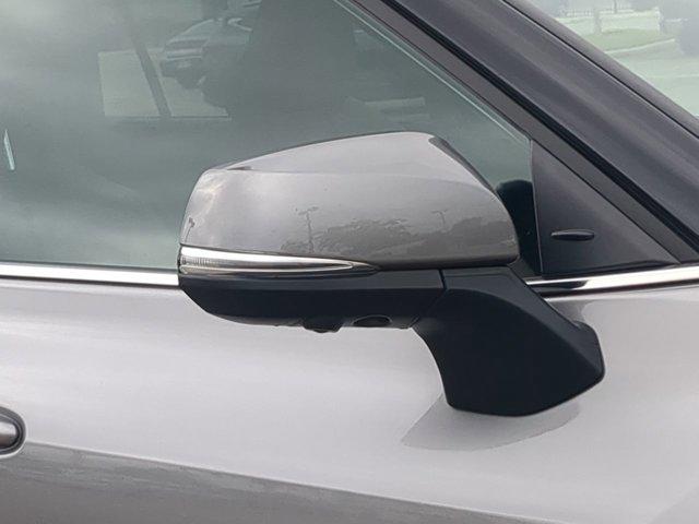 used 2025 Toyota Highlander car