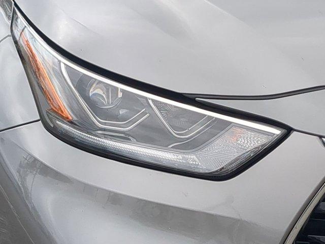 used 2025 Toyota Highlander car