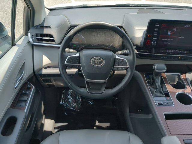 used 2023 Toyota Sienna car
