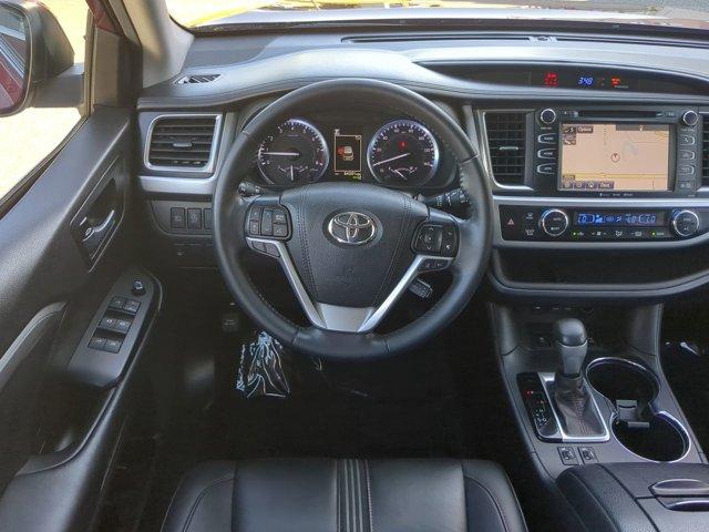 used 2019 Toyota Highlander car