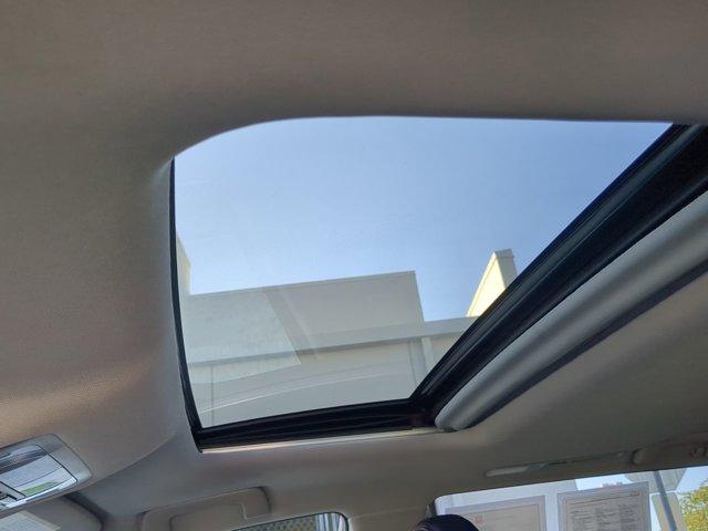 used 2019 Toyota Highlander car