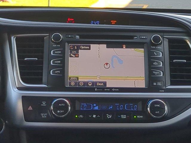used 2019 Toyota Highlander car