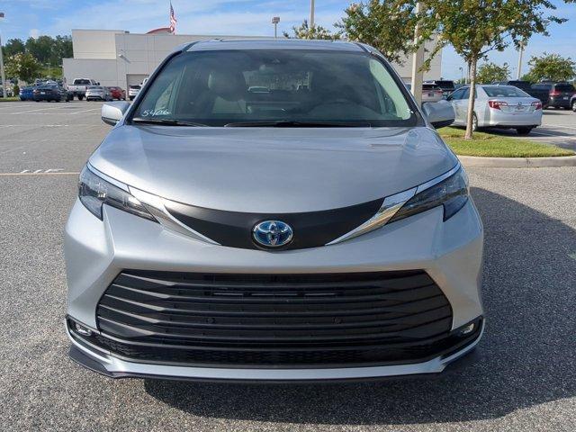 new 2025 Toyota Sienna car, priced at $46,299