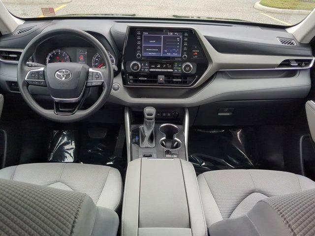 used 2021 Toyota Highlander car