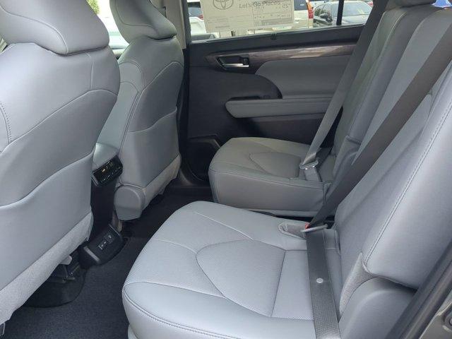 new 2025 Toyota Highlander car, priced at $50,574