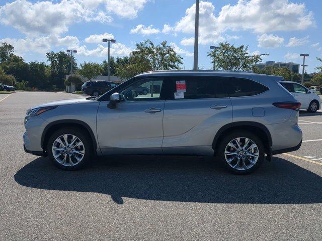 new 2025 Toyota Highlander car, priced at $50,574