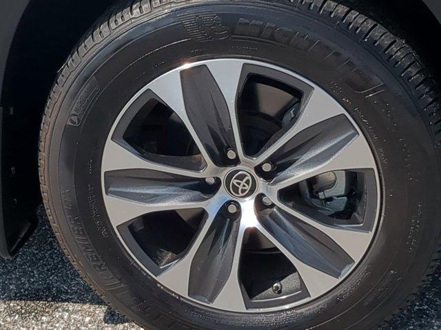 used 2022 Toyota Highlander car