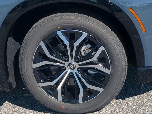 new 2025 Toyota Crown Signia car, priced at $46,059