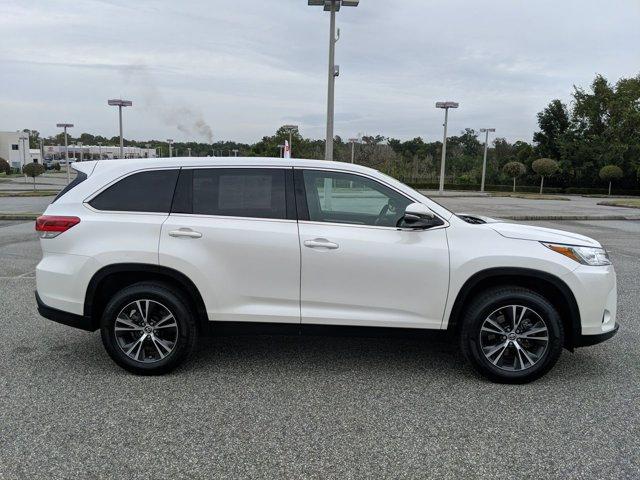 used 2019 Toyota Highlander car, priced at $31,995