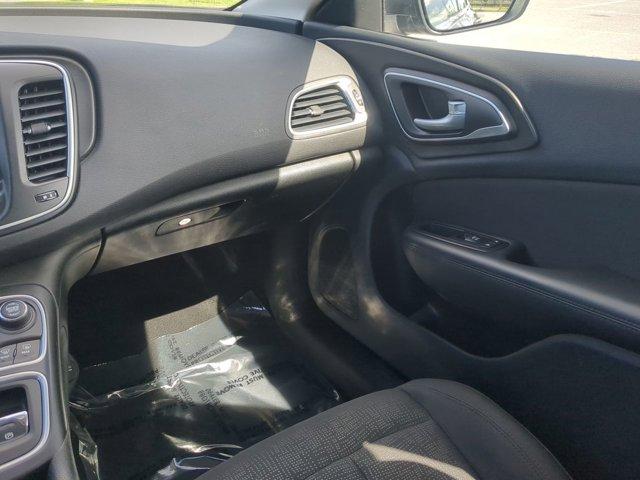 used 2015 Chrysler 200 car