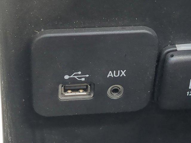 used 2015 Chrysler 200 car