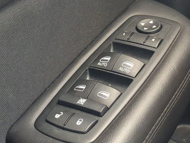 used 2015 Chrysler 200 car