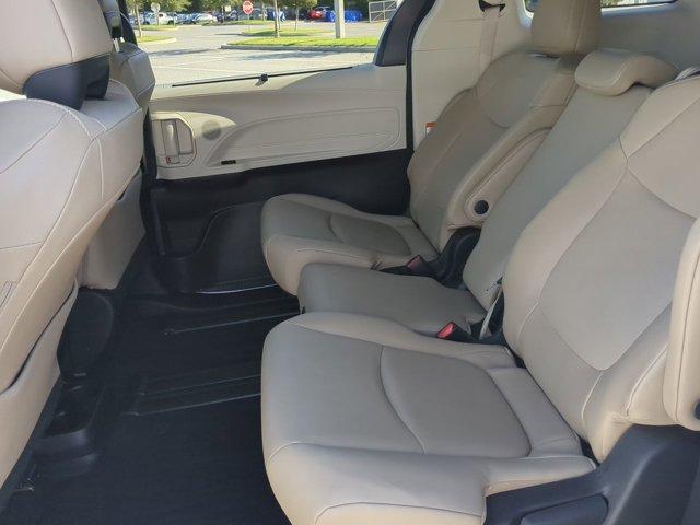 used 2022 Toyota Sienna car