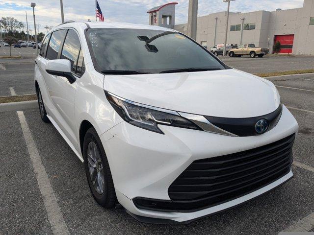 used 2022 Toyota Sienna car