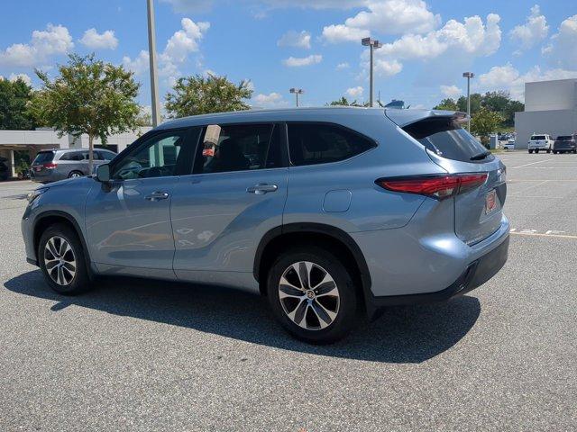 used 2023 Toyota Highlander car