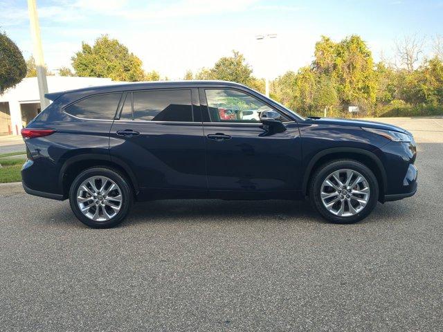 used 2023 Toyota Highlander car, priced at $34,877