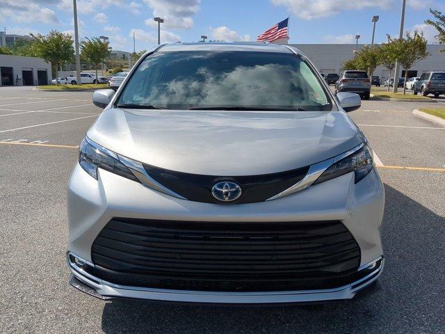 used 2024 Toyota Sienna car