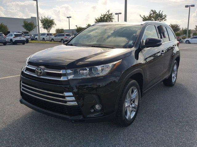 used 2019 Toyota Highlander car