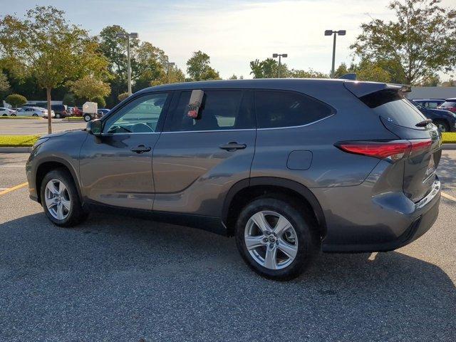 used 2021 Toyota Highlander car