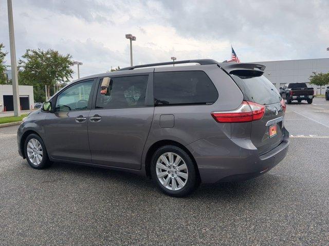 used 2017 Toyota Sienna car