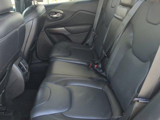 used 2019 Jeep Cherokee car