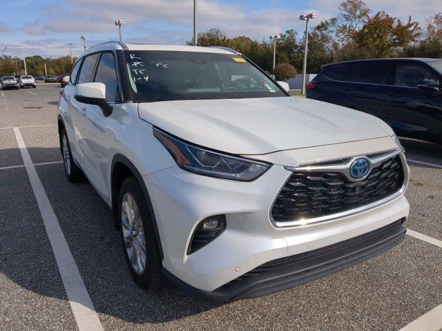 used 2022 Toyota Highlander car