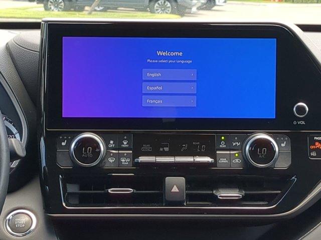 used 2023 Toyota Highlander car
