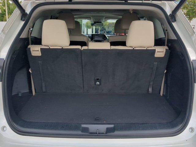 used 2021 Toyota Highlander car