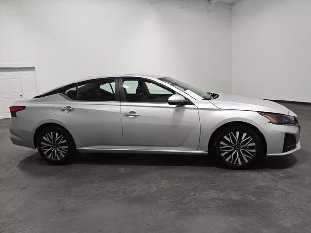 used 2023 Nissan Altima car, priced at $20,000